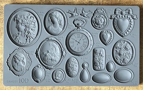 Copy of cameos_mould.png